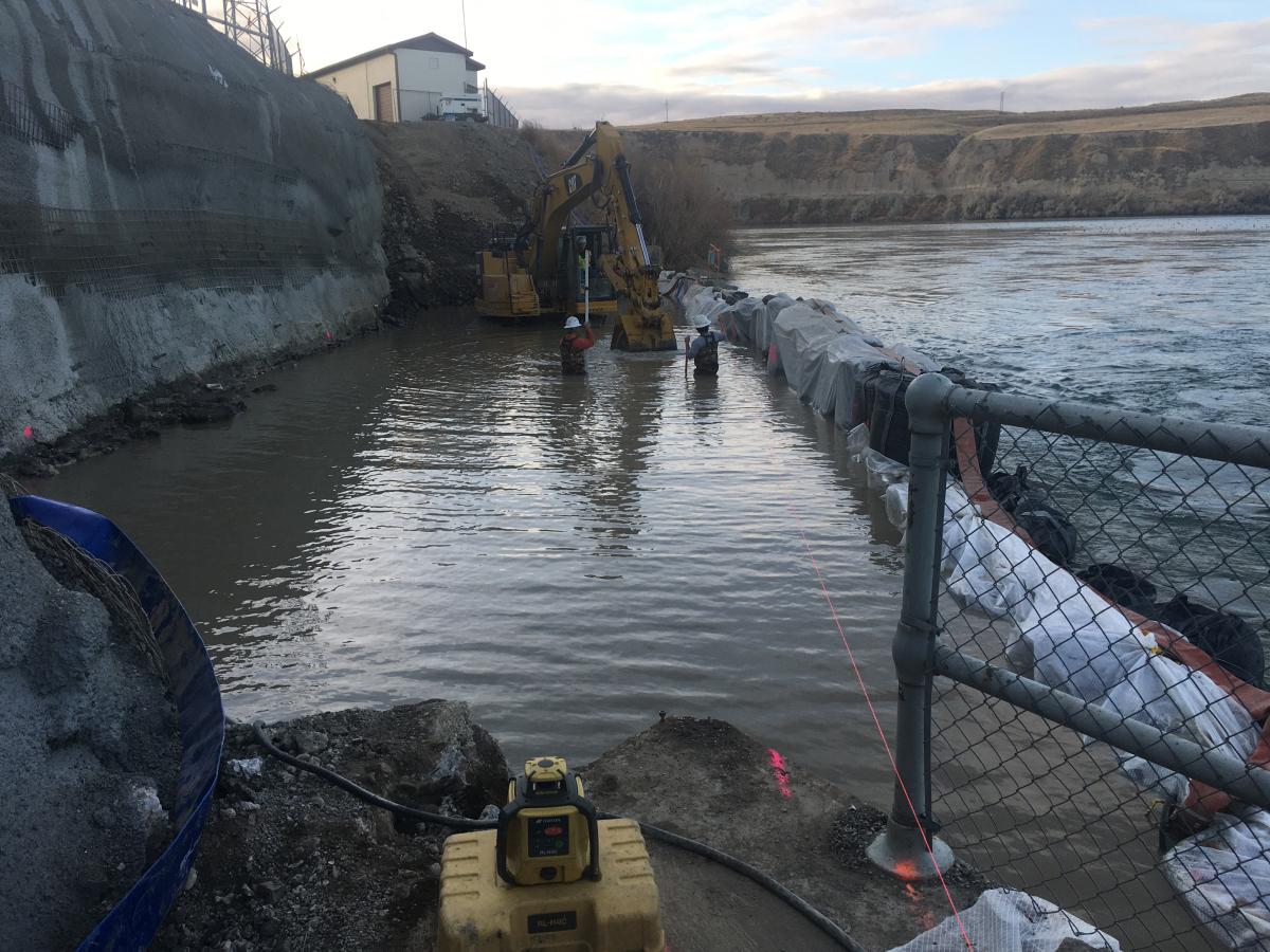 Upper Salmon Falls Dam Hilfiker Retaining Walls