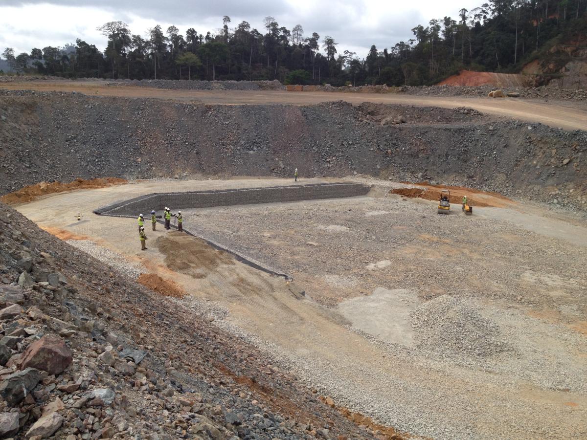 chirano-ghana-mine-hilfiker-retaining-walls
